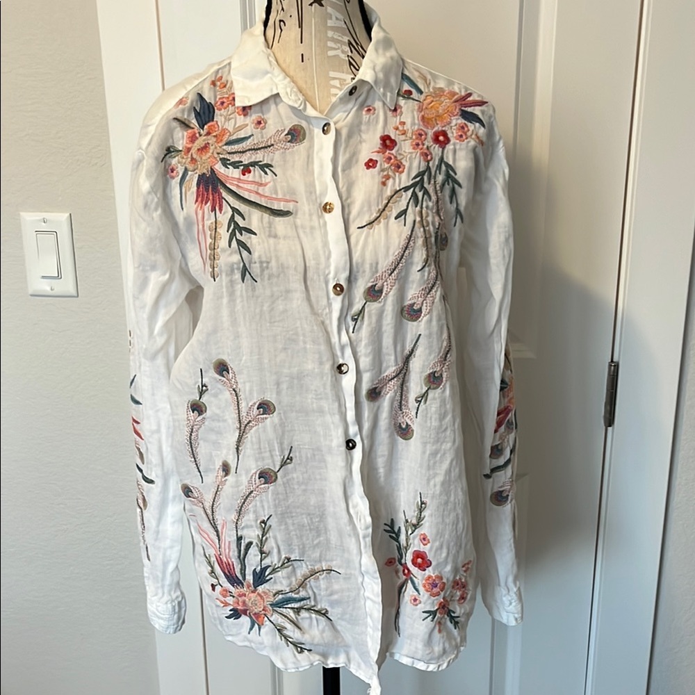 Johnny Was Workshop Embroidered Linen Blouse